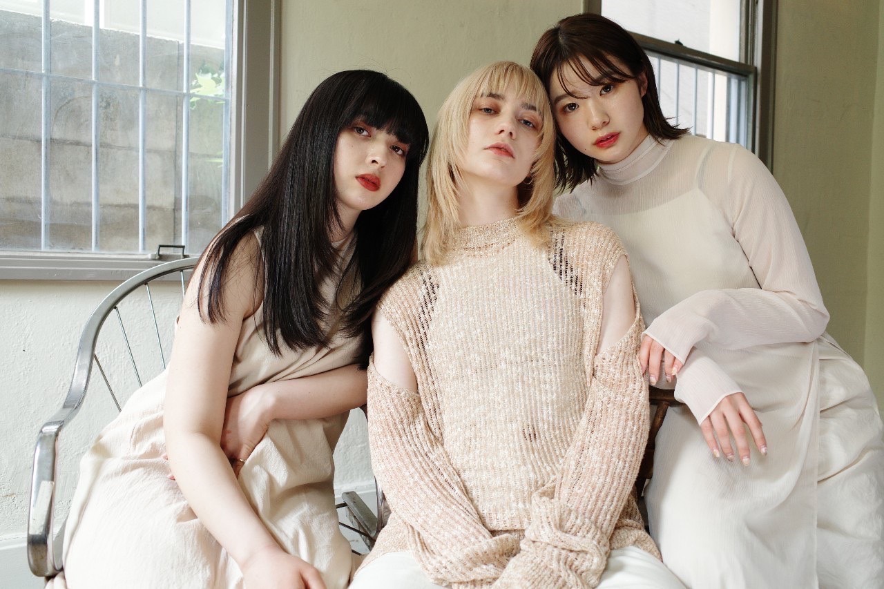 mele hair salon 艶髪 スタイル